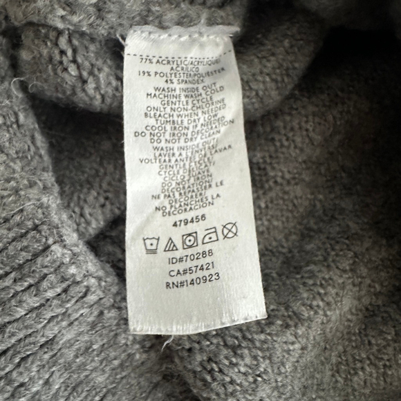 Women’s LOFT Outlet Gray Pearl Embellished Crewneck Sweater XL - Picture 6 of 8